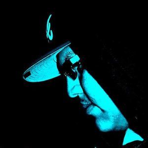 Meet your Posher, Zach